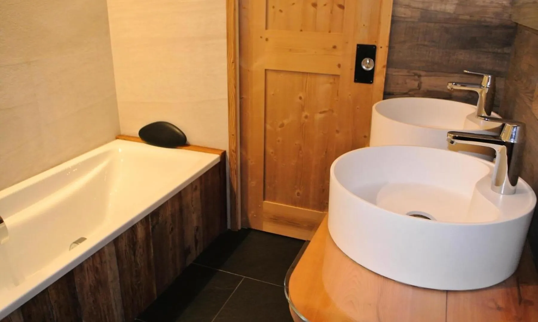 Maison 7 Pieces 12 Personnes Centre Station Proche Pistes - 7 Pieces 12 Personnes Mae-4741 Bessans Apartment